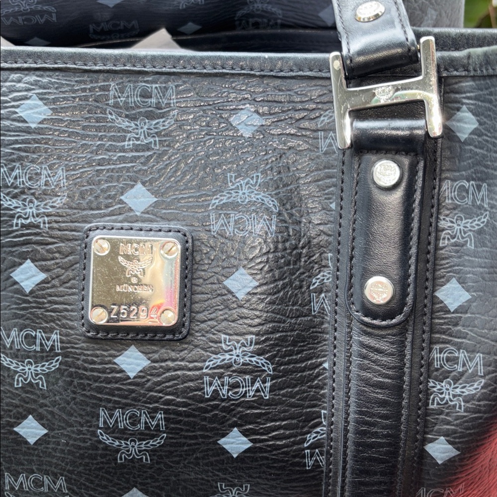 MCM Black and Gray genuine pebbled leather luxury version Tote pristine - Picture 15 of 16